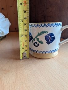 Nicholas Mosse small Pansy cup