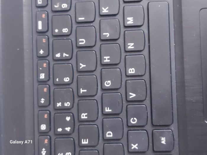 Lenovo G40-30 Model 80FY, Intel Celeron CPU N2840, 2.16GHz, 2GB Ram, 500GB HDD, Windows 8, Chrome and VLC for best Movie experience