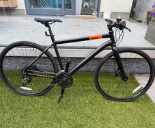Men's Hybrid Bicycle large - as new 1 year old - rarely used...600 euro new.
