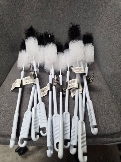 12 Bentley Bottle Cleaning Brushes  Brand New