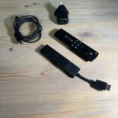 Amazon Fire TV Stick (2nd Gen) with Alexa Voice Remote (Complete)