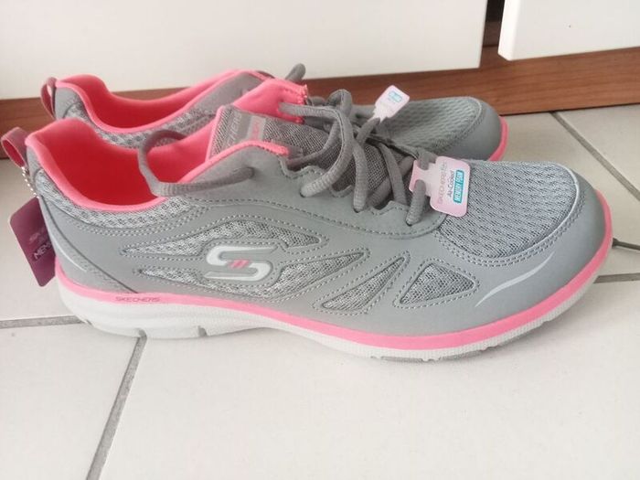 New Skechers Runners