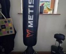 Large 6 Foot Large Free Standing Punchbag Only Used Few Times - Collec