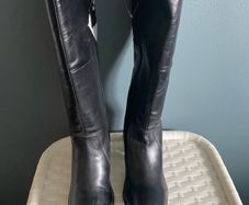 Size uk5 black leather boots