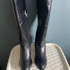 Size uk5 black leather boots