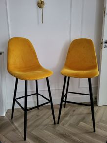 Bar stool