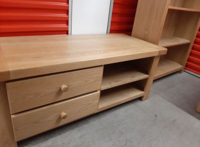 TV Table with 2 drawers and 2 shelves