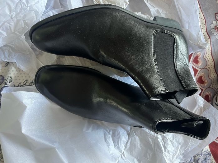 Mens shoes