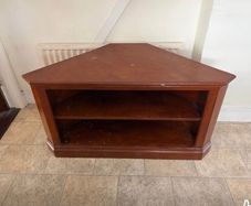 Corner tv unit for upcycling