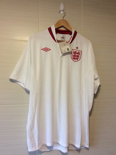 England Jersey. Official Umbro Mens Home Jersey 2012/2013. Brand New With Tags. Collect In Dublin Or Receive Via Post.