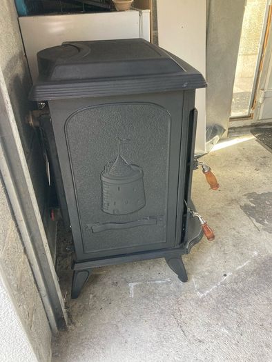 Stanley Erin Boiler Stove ( As NEW )