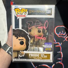 Funko pop lord of the rings Frodo signed