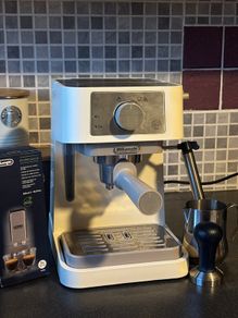 Delonghi Stilosa Espresso Machine + Accessories