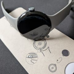 Google Pixel Smart Watch 3 45mm, LTE Version with Spigen Case