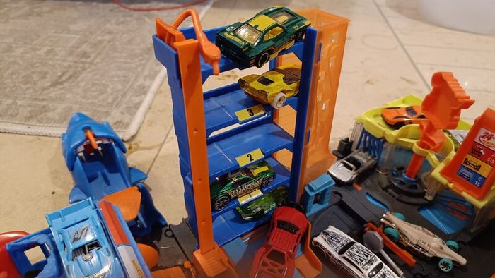 Hotwheels 6 sets