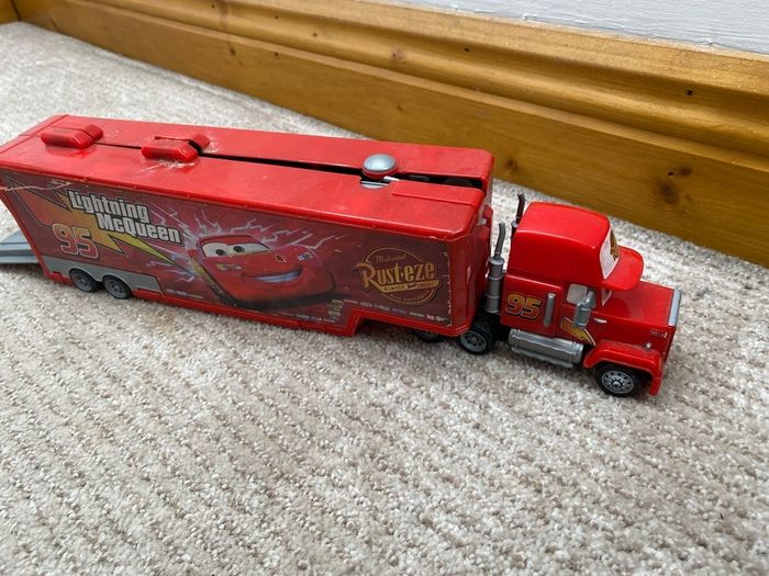 Lightning McQueen  Disney Cars Bundle