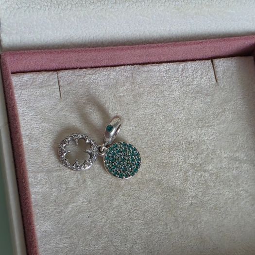 Pandora four leaf clover dangle charm very good condition hallmarked