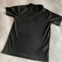Boys Nike dri-fit black top t shirt 9 10