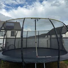 Trampoline