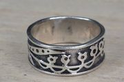 Vintage Sterling Silver Patterned Band Ring