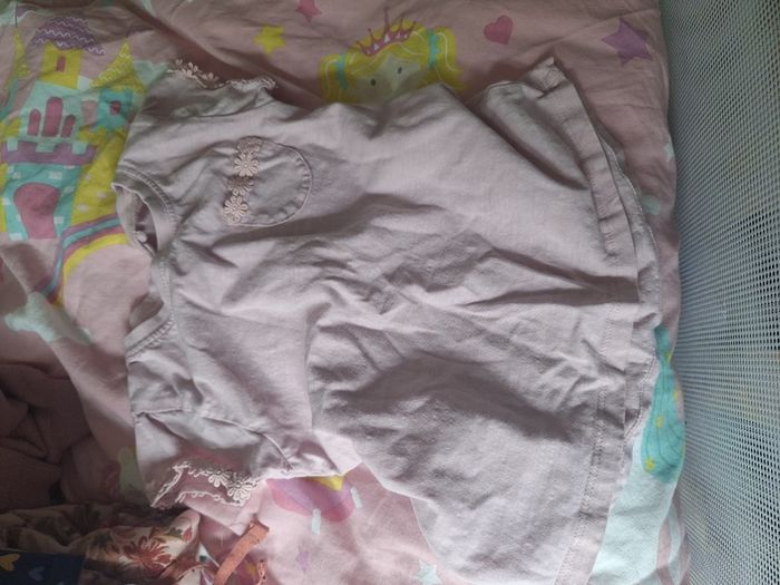 Girls clothes Age 5 bundle 20euro