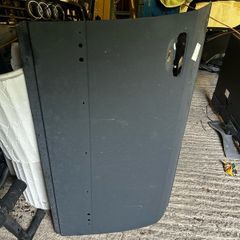 Audi A4 B6 drivers door