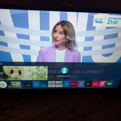 Samsung 32" smart tv