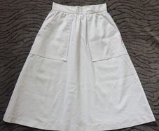 Zara White Skirt. Size 6-8