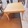 Extendable dining room table Image 3