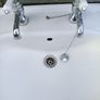 Bathroom sink Image 3
