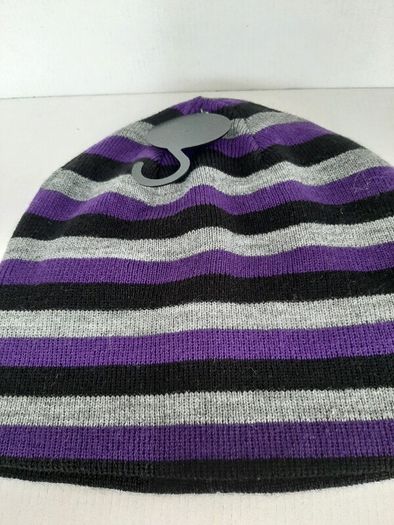 New beanie hat reversible