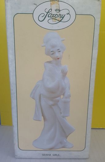 New collectable fine bone China Geisha girl