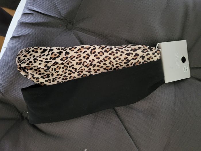 2x elastic headband NEW black and animal print