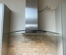 Samsung curved glass extractor fan