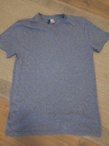 H & M T-shirt