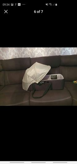 Baby jogger carrycot (no adapters)