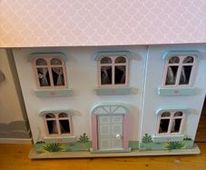Dollshouse