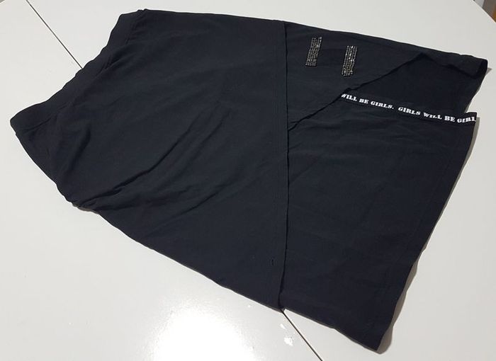 Asymmetric Design Black Skirt Elastic Cotton S / XS Brand New