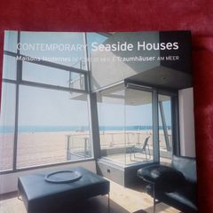Contemporary Seaside Houses