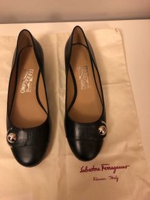 Salvatore Ferragamo flats in black