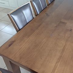 kitchen table and chairs