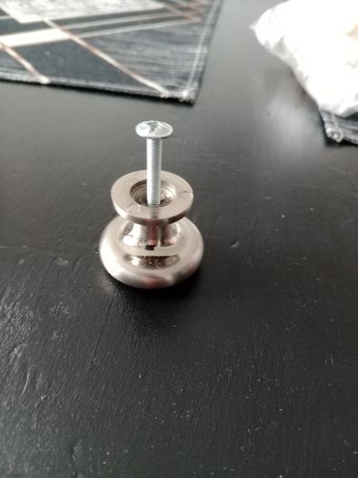 Kitchen knobs
