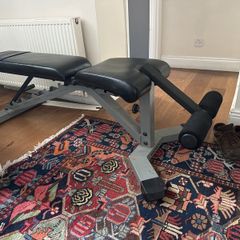 Nautilus adjustable weight bench in excellent used condition
