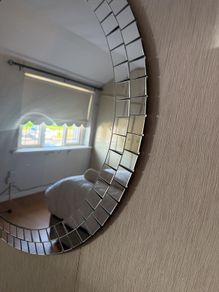 wall mirror