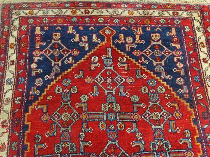 Beautiful Oriental Vintage Carpet/Rug.