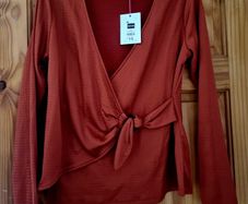 Savida faux wrap top