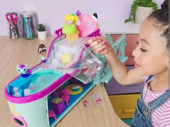 Gaby dollhouse boat