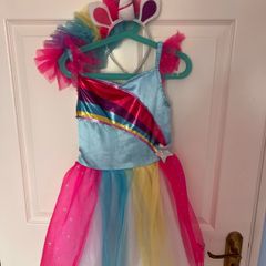 Costume