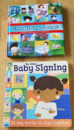 baby books X 2 for 11 Euro: