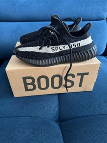 Yeezy Boost 350 V2 - Brand New - UK Size 8